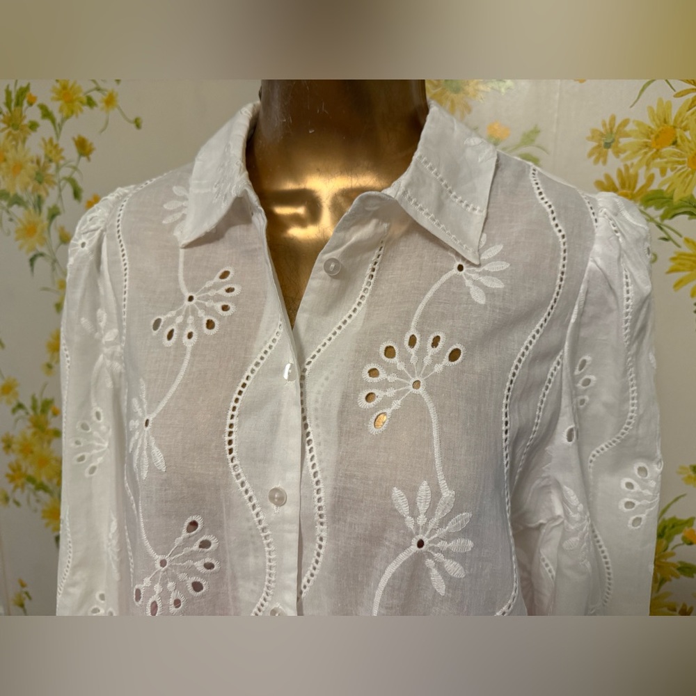 Ovi boho White Eyelet Button-Up Blouse size M - Picture 2 of 13
